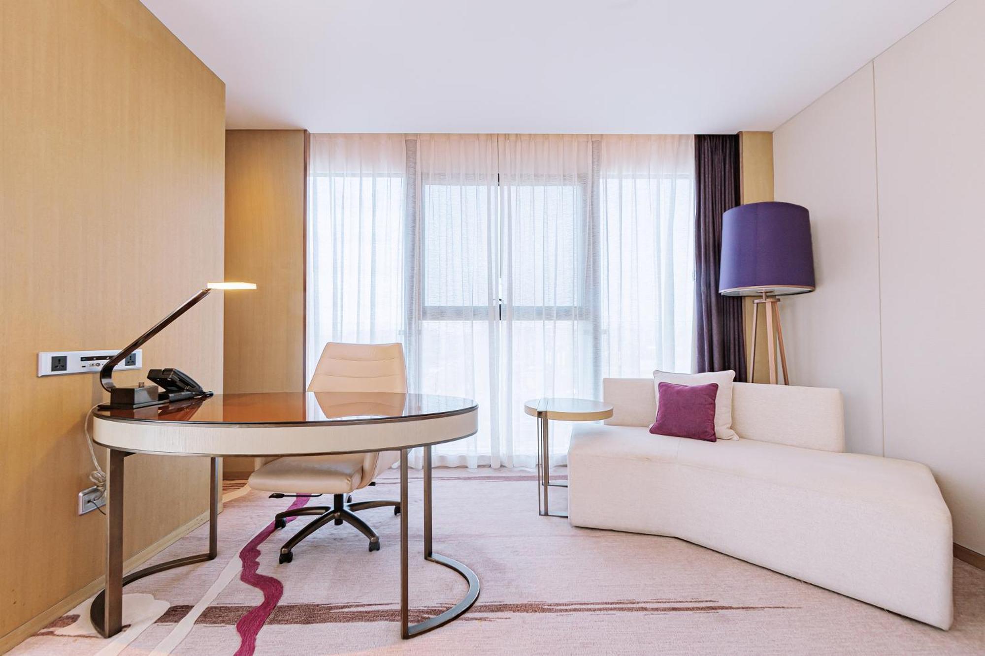 מלון Crowne Plaza Yibin By Ihg מראה חיצוני תמונה